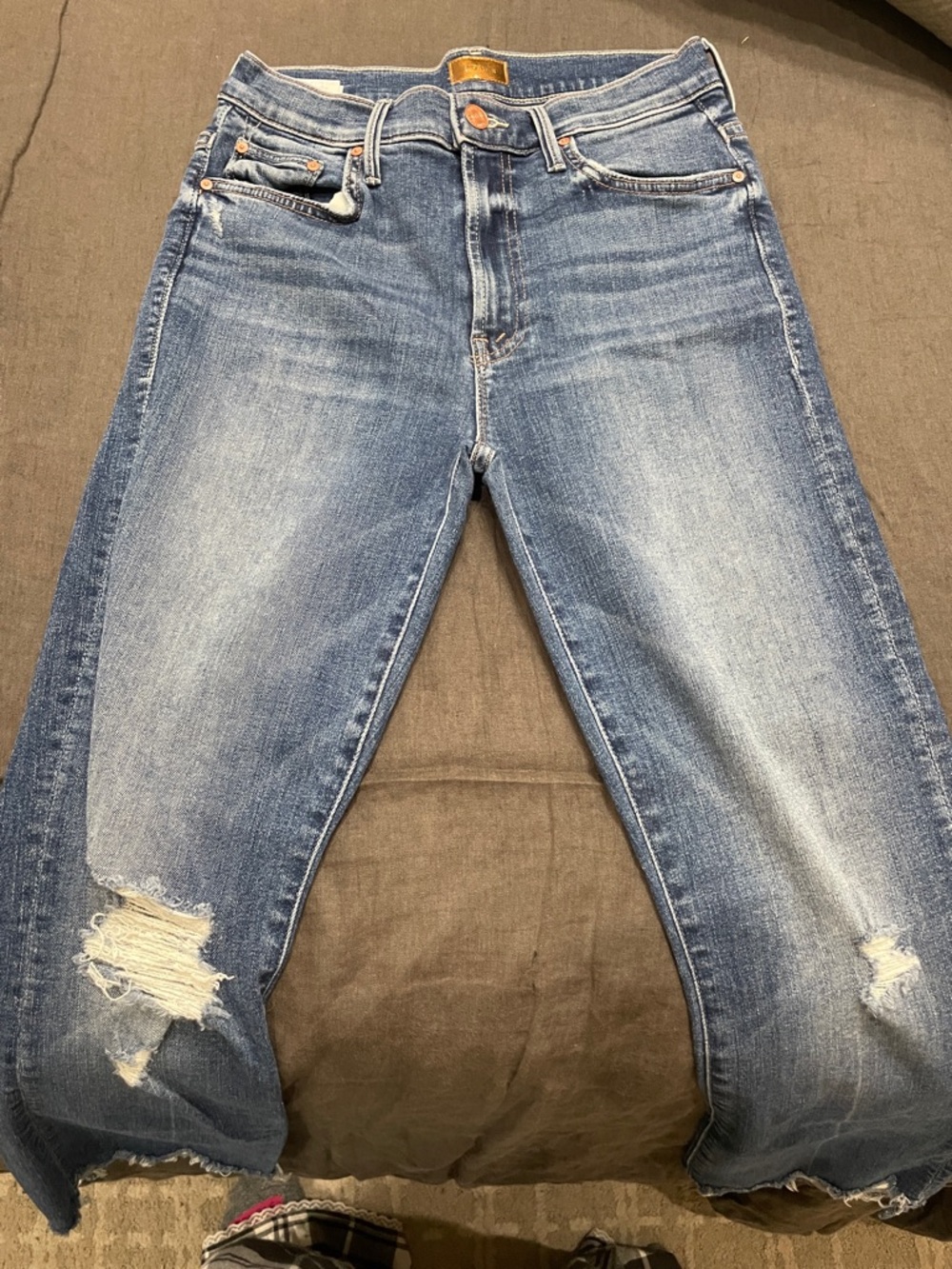 MOTHER insider crop step fray